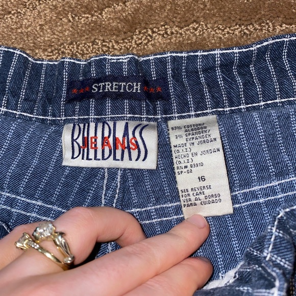 vintage Bill Blass pinstripe shorts - Picture 3 of 3